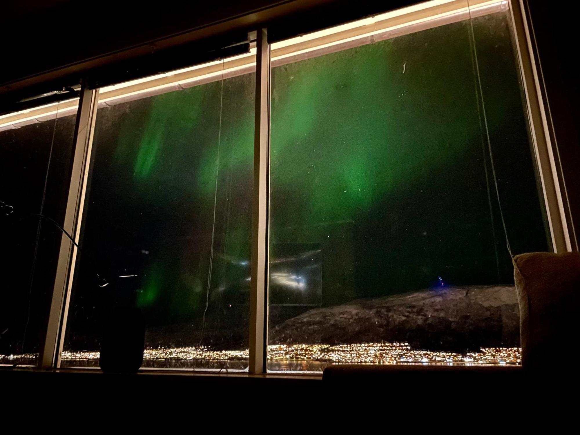 Penthouse With Panorama View And Great Location! Lägenhet Tromsø Exteriör bild