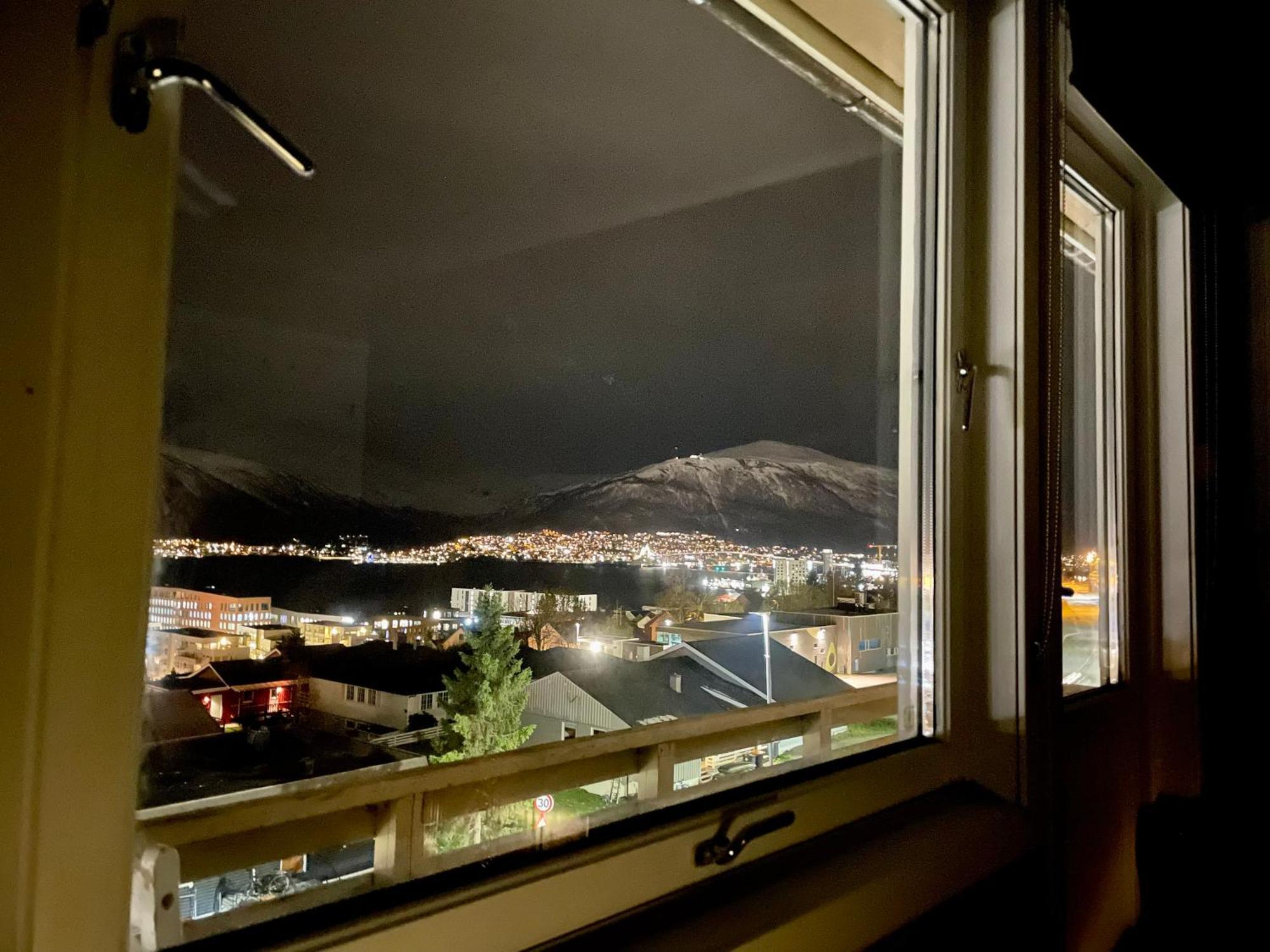 Penthouse With Panorama View And Great Location! Lägenhet Tromsø Exteriör bild